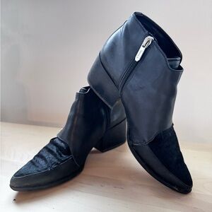 Sam Edelman Circus Leather and Pony Hair Black Ankle Boots fit size 6.5-7